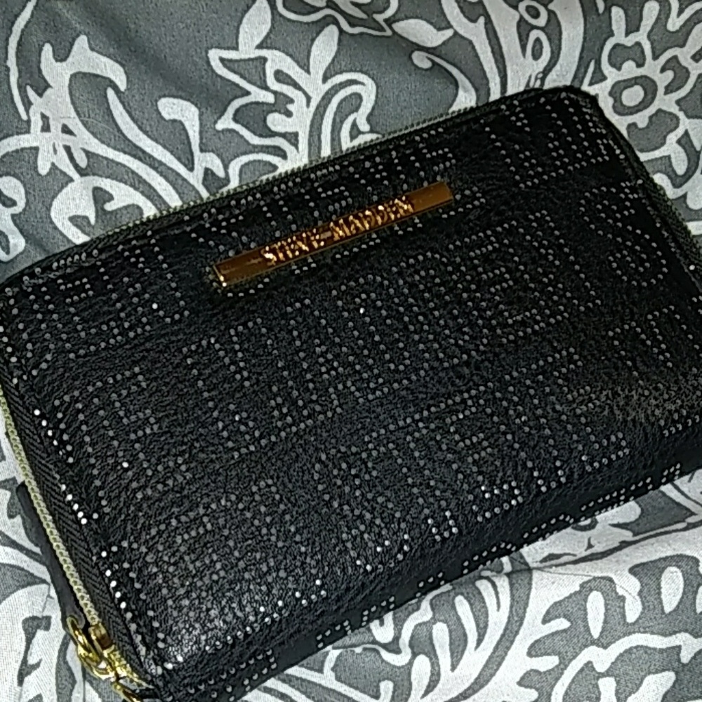 Steve Madden wallet